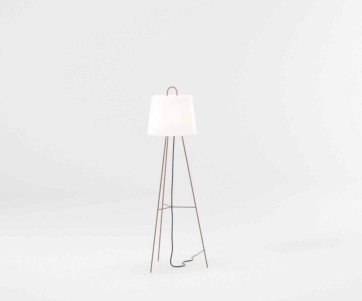 Mia Objects Spotlight Floor Lamp I Kettal