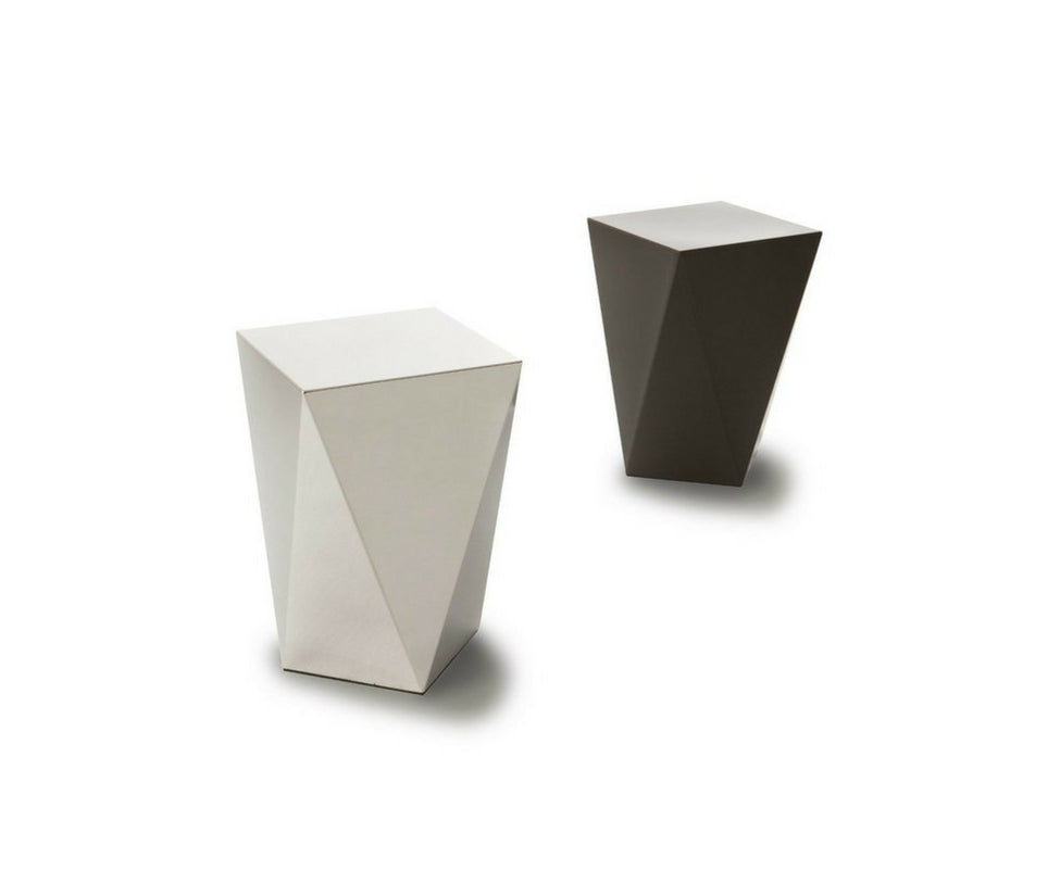 Vibieffe 9500 Side Table Black and White