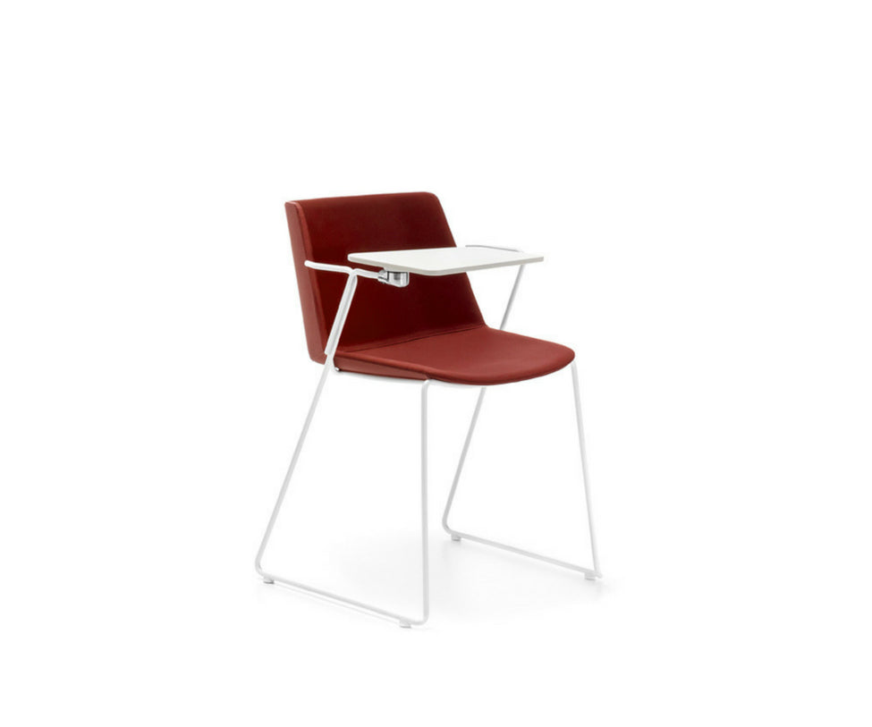 MDF Italia Aiku Soft Chairs Red with Sled Base in Steel Wire with Armrests and Table