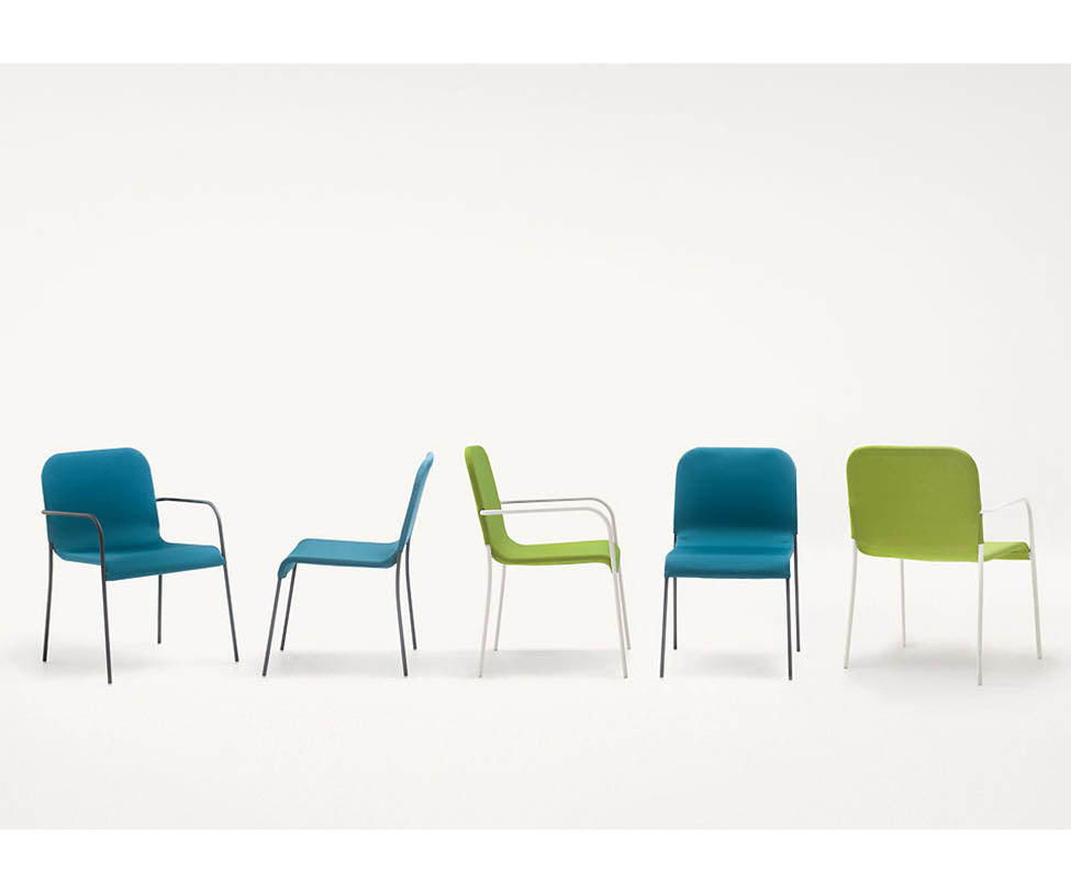 Mira Stackable Chair | Paola Lenti 