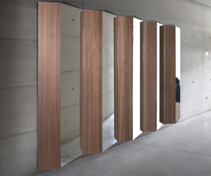 Porada’s Glam Mirror 