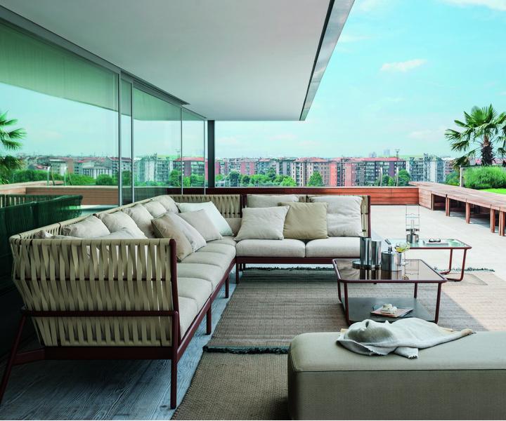 TOP LUXURY OUTDOOR FURNITURE BRANDS
