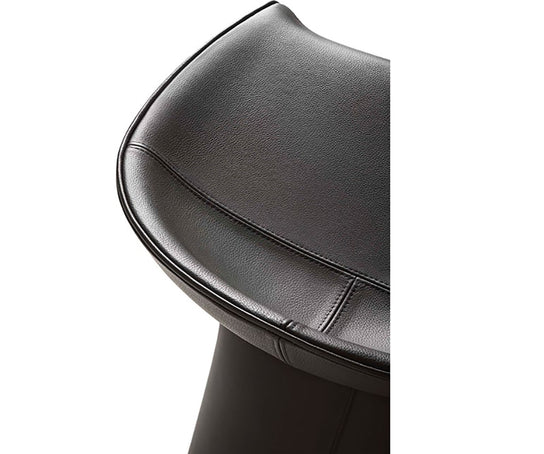 Skirt Bar Stool | Giorgetti