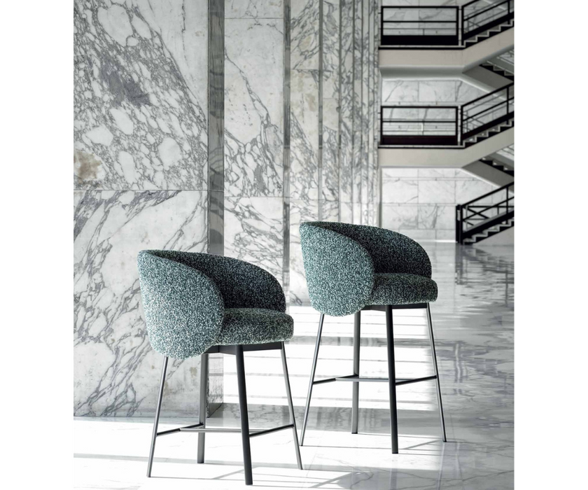 Hug Barstool Frigerio 