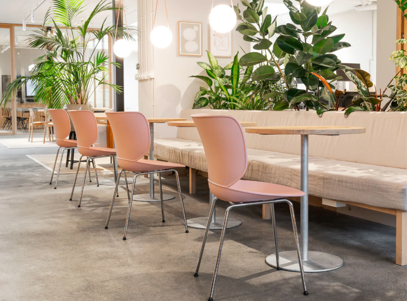 High end Hana Stacking Dining Chair by Moooi Casa Design