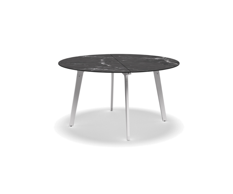 Carver Round Dining Table Gloster