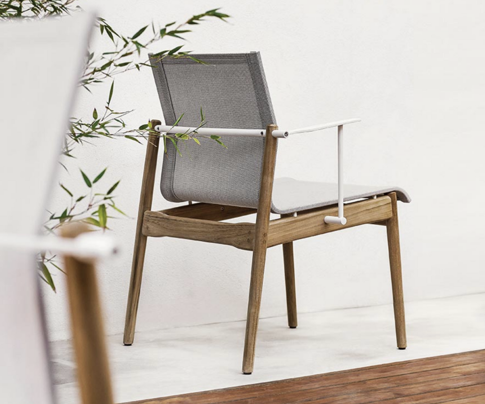 Sway Teak Stacking Dining chair with Arms Gloster 