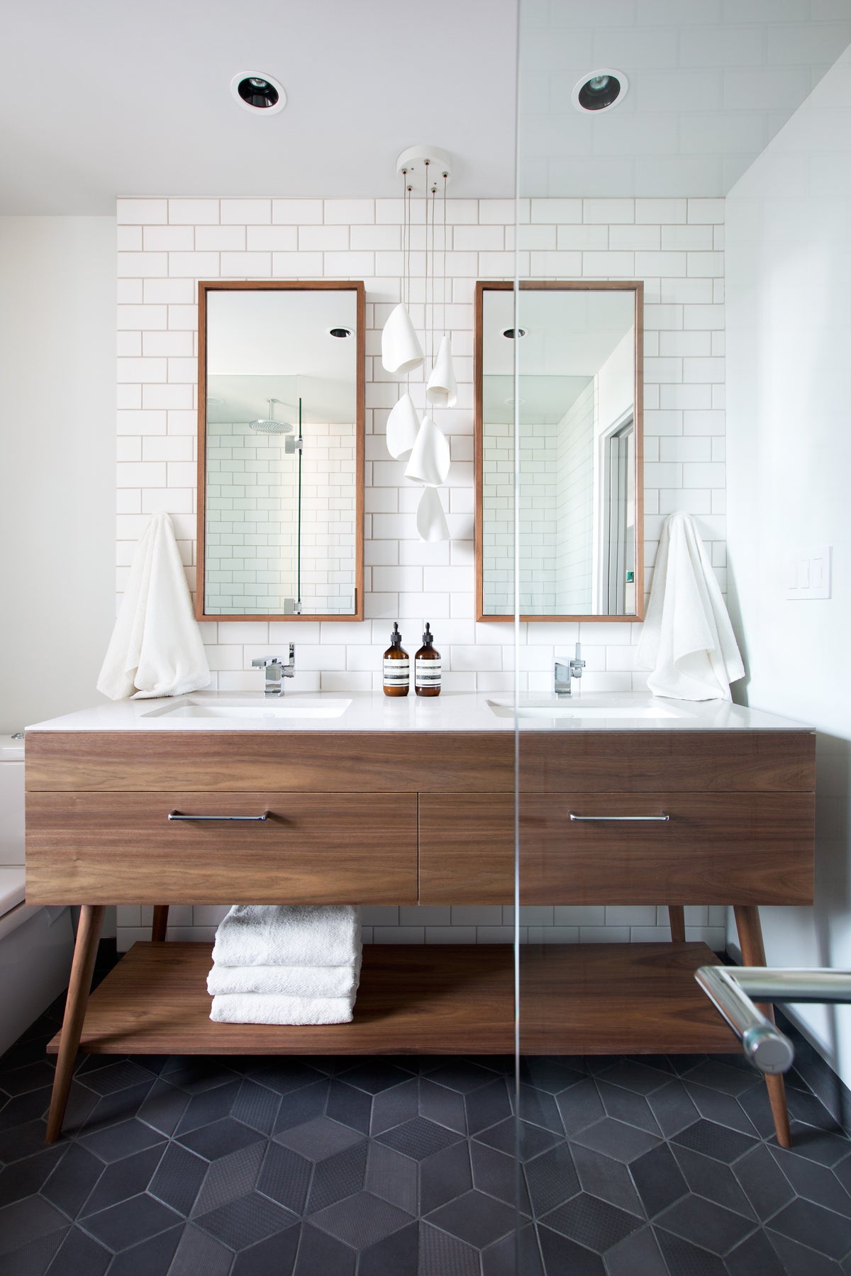 High End 21.5 Random Pendant by Bocci Casa Design Group