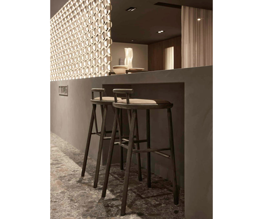 Oiseau Bar Stool | Linteloo