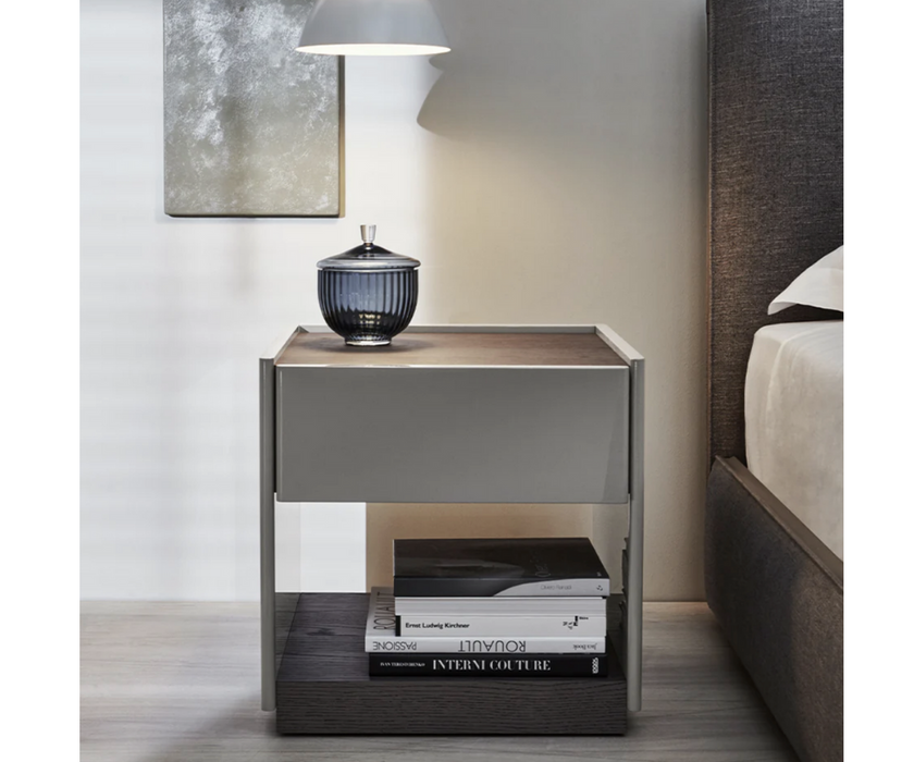 High End 5050 Bedside Table by Molteni&C Casa Design Group