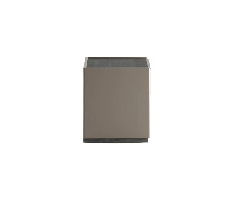 High End 5050 Bedside Table by Molteni&C Casa Design Group