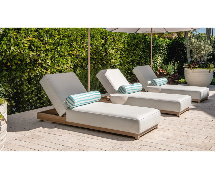 Azur Chaise Lounge | Coco Wolf