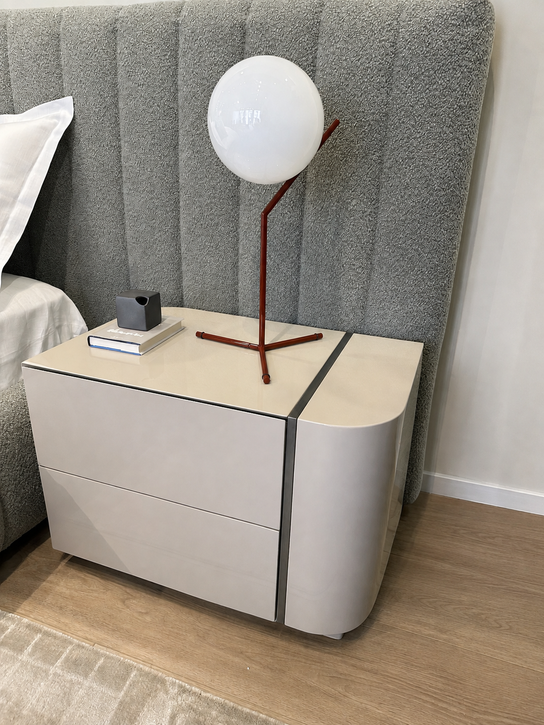 Floor Sample Dimitri 70 Night table