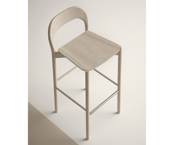 Earl Barstool Piaval