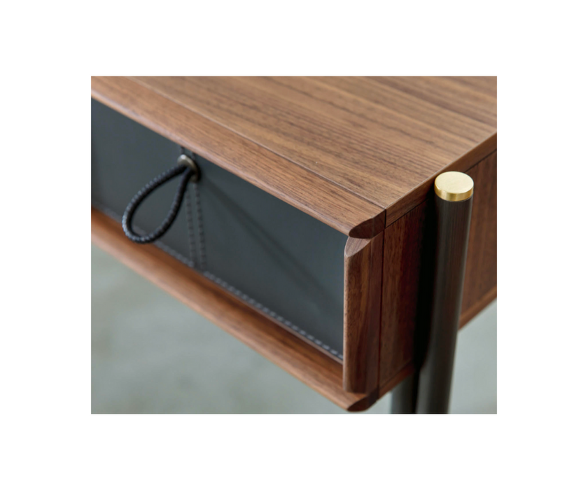 Floor Sample Bayus 8 Console