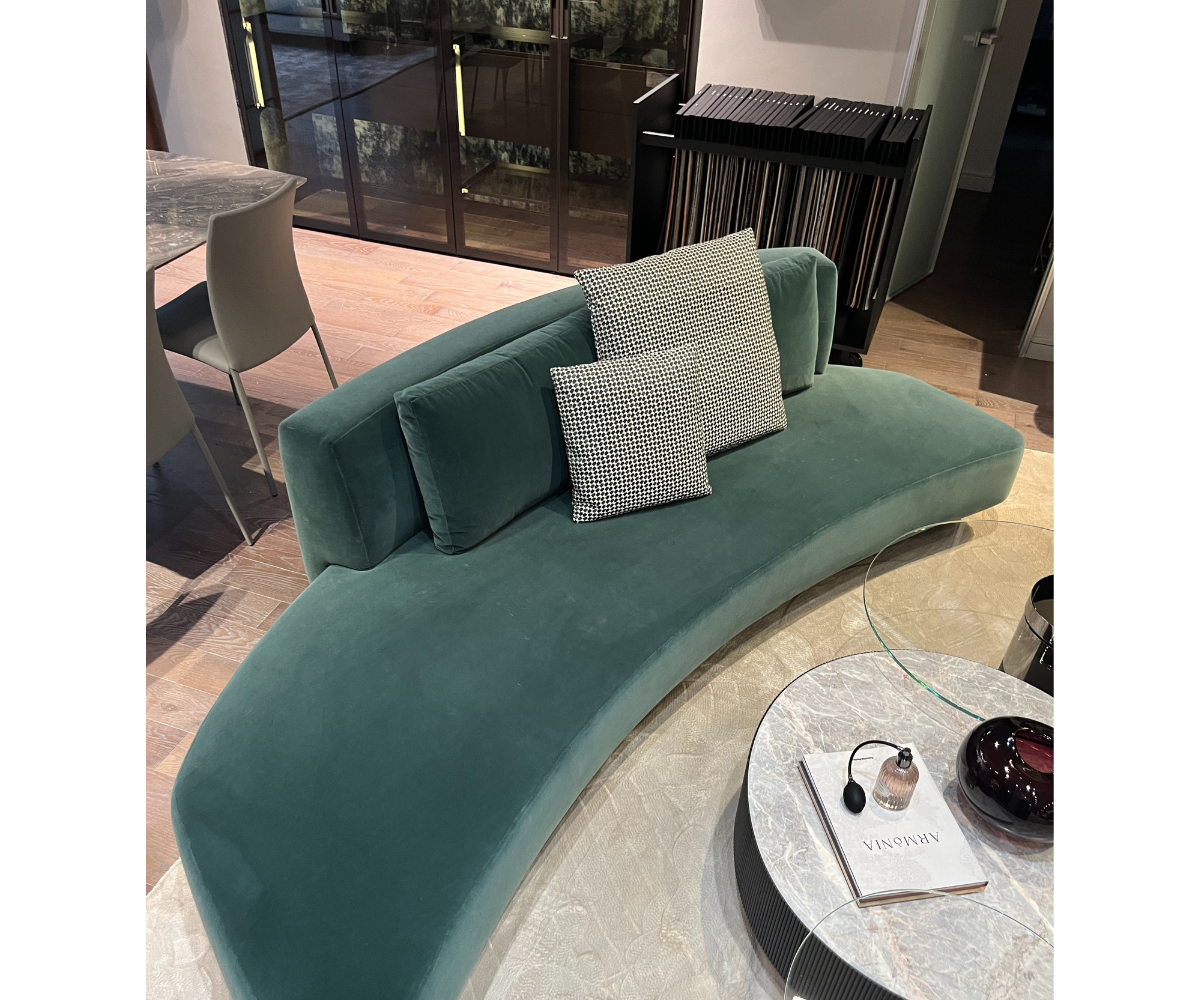 Gallotti&Radice-Floor-Sample-Audrey-Curved-Velvet-Sofa