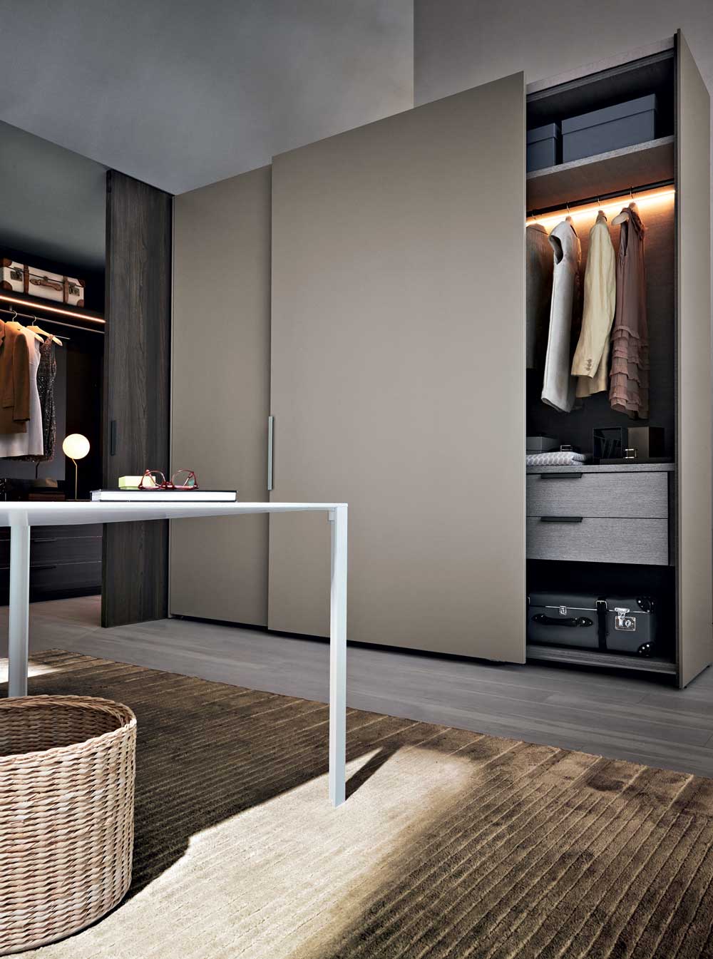 Molteni&C Gliss Master Closet by Vincent Van Duysen
