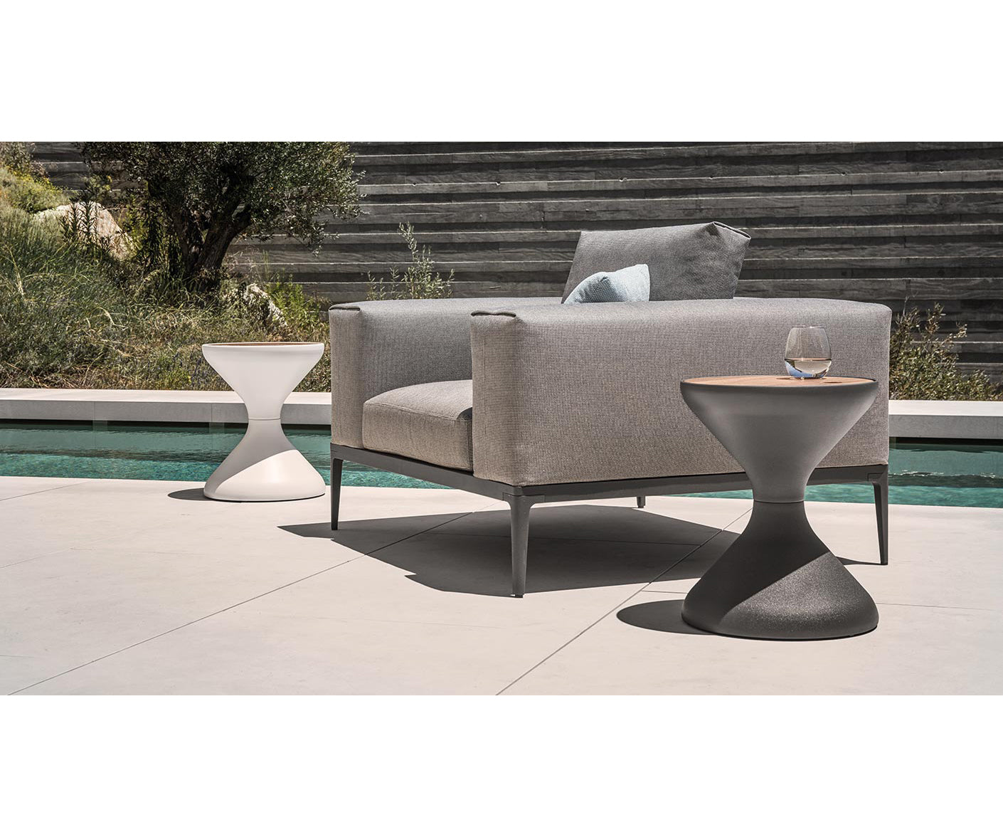 Grid Lounge Chair Gloster