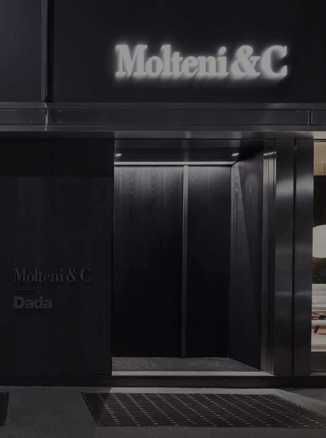 Molteni&C Furniture Showroom