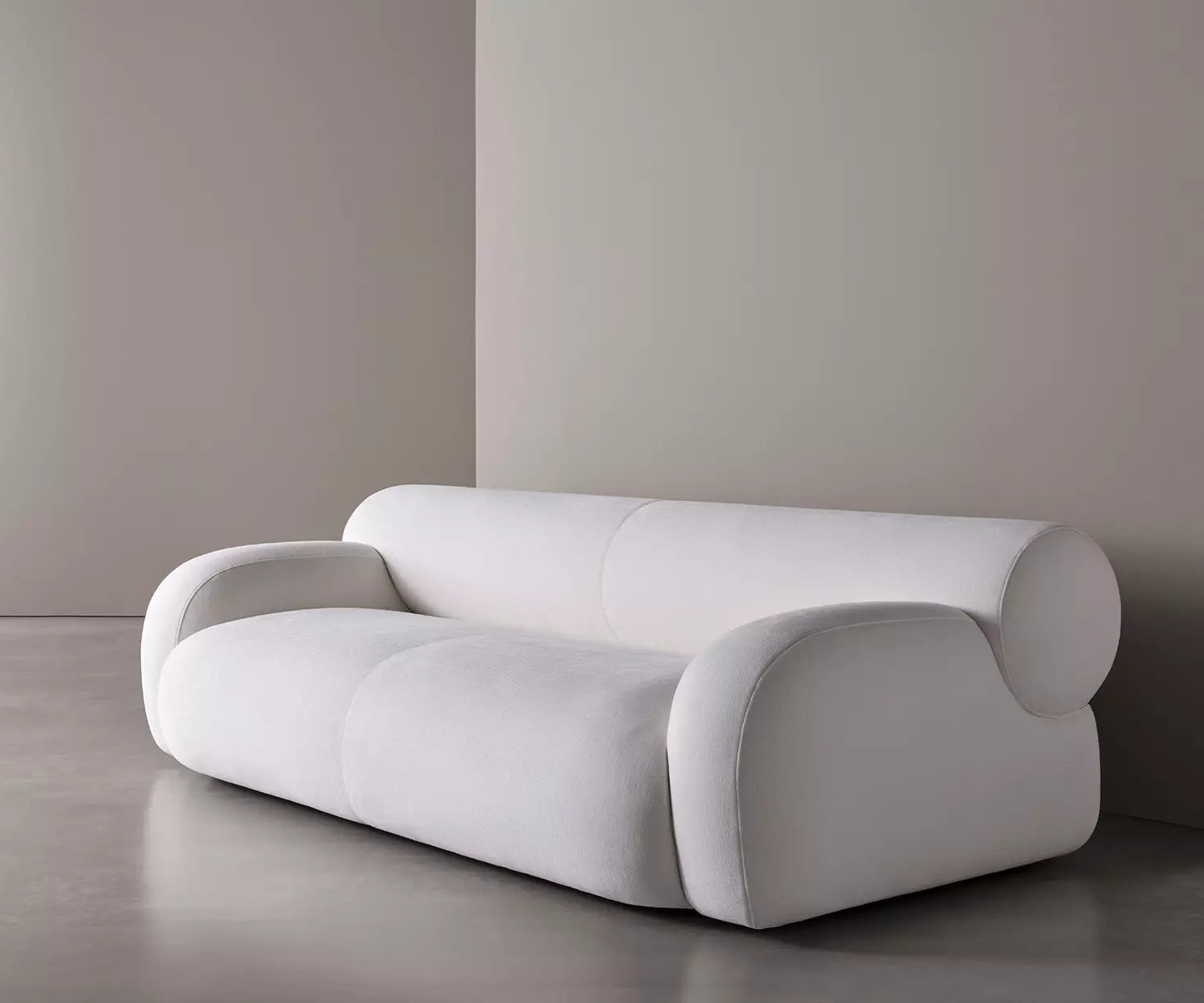 Louis Small Modular Sofa I Meridiani I Casa Design Group