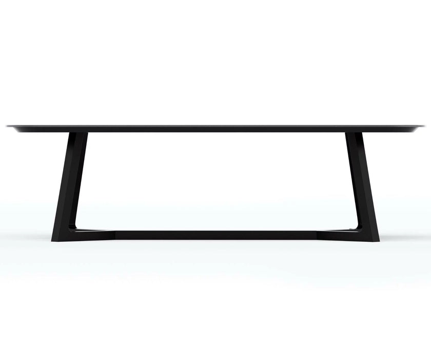 Perseus Dining Table I Coco Wolf