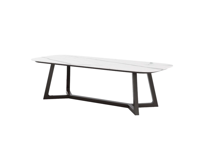 Perseus Dining Table I Coco Wolf