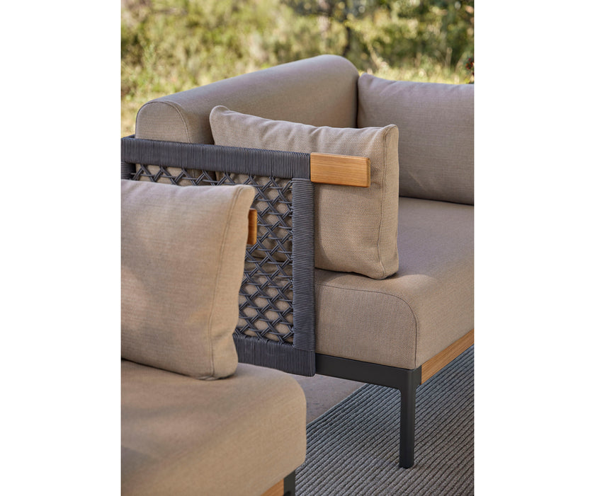 Legacy Lounge Chair Braided Backrest Point 1920