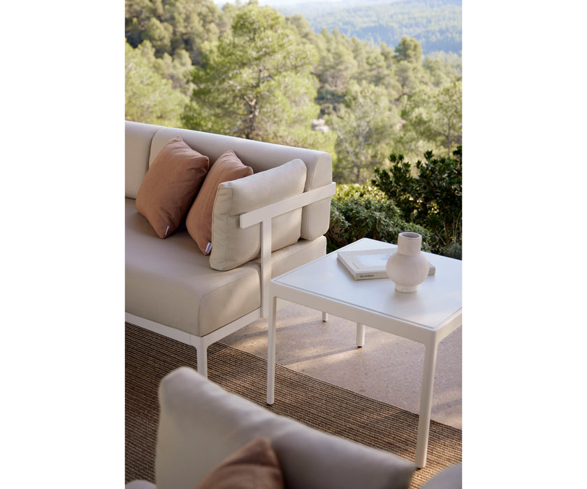 Legacy Side Table Point 1920