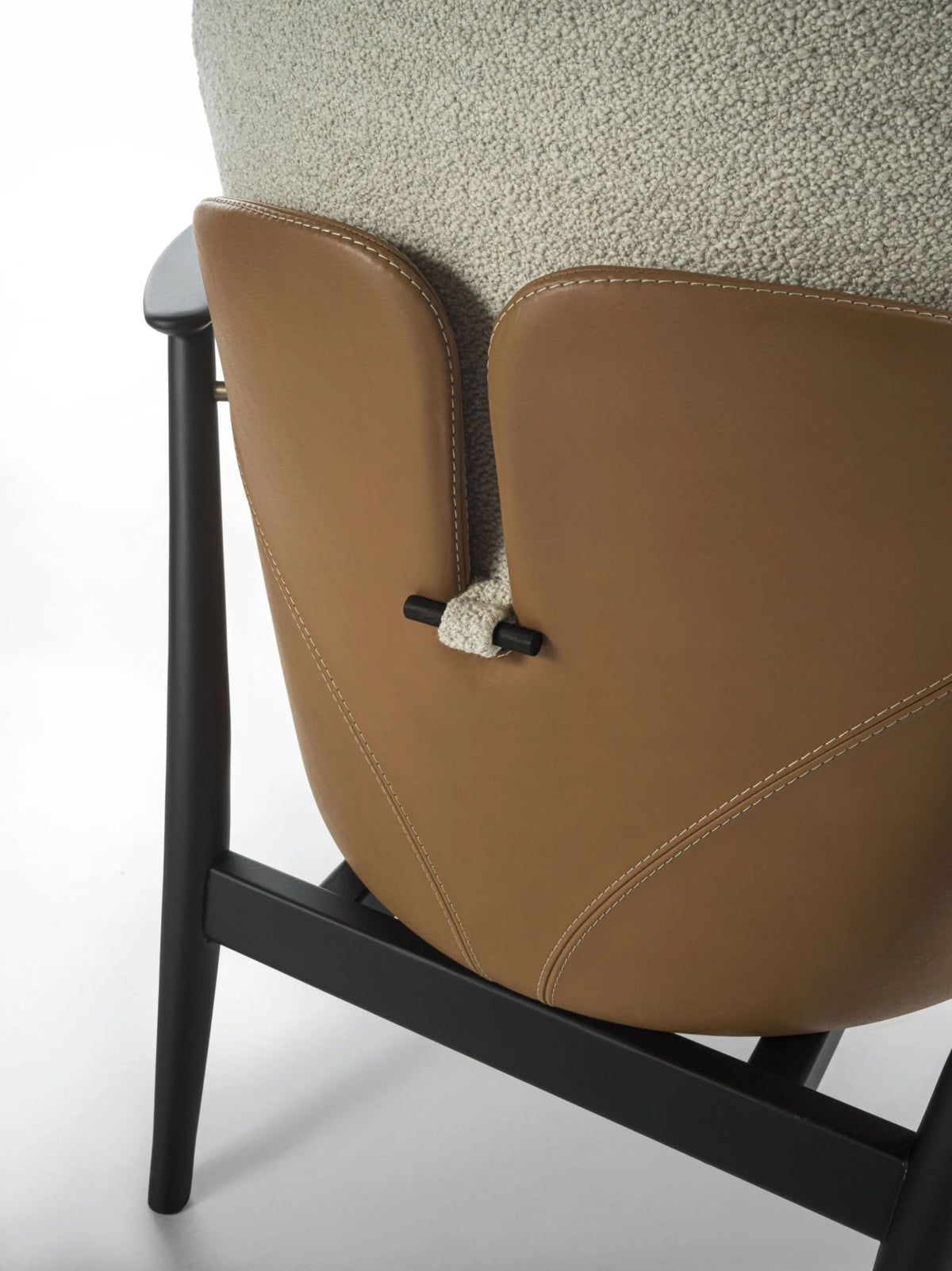 High End Ginkgo Armchair by Parada Casa Design Group