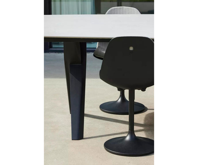 Propeller Faux Elyps Outdoor Dining Table Joli