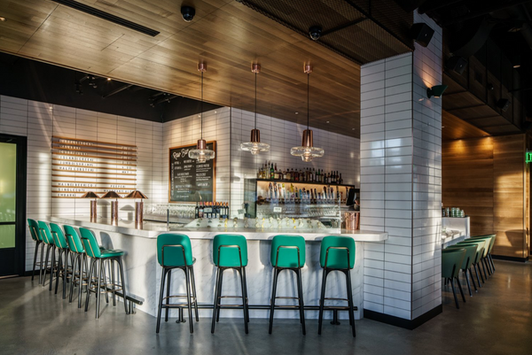 GLASS HOUSE <br> Restaurant