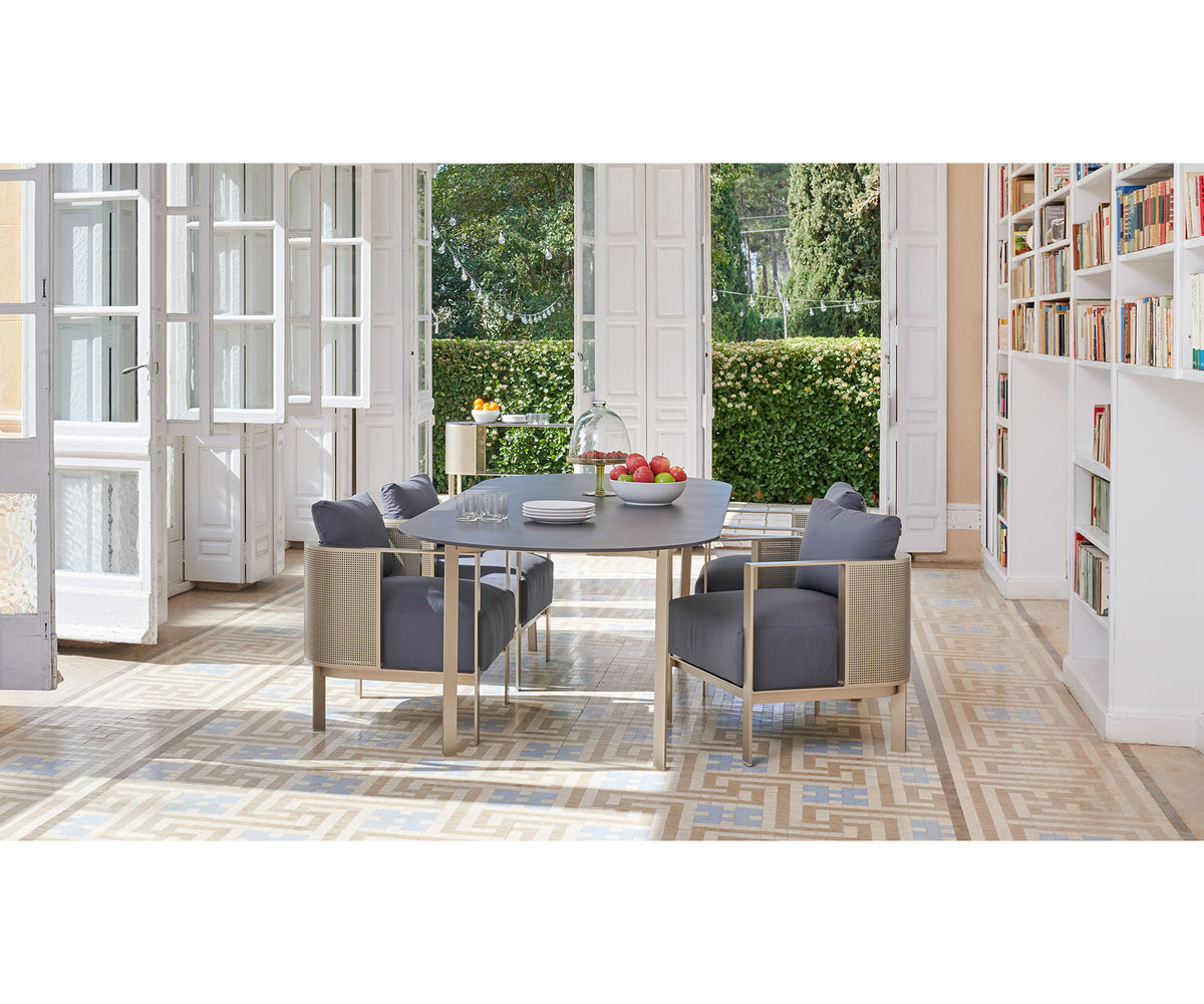 Solanas Oval Dining Table Gandia Blasco