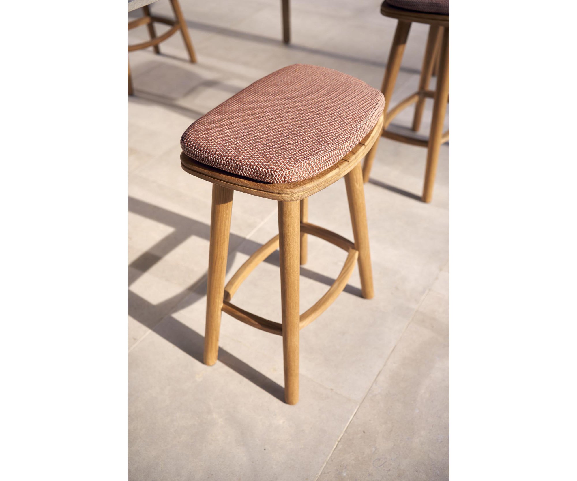 Solid Barstool/Counter Stool Manutti 