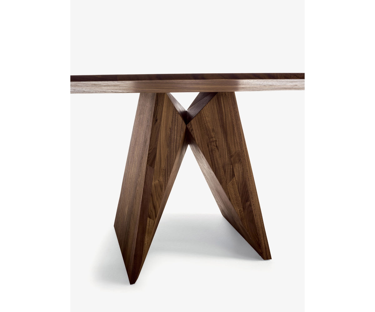 Miya Dining Table Riva 1920