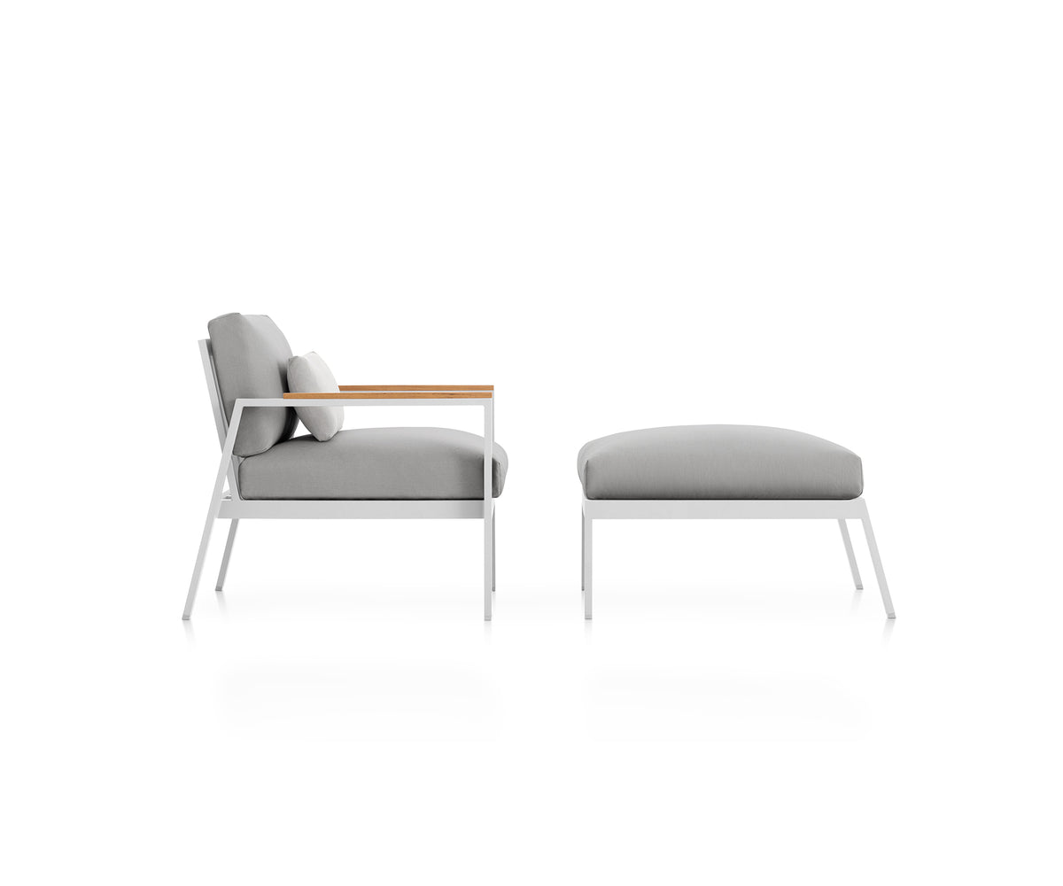 Timeless Lounge Chair Gandia Blasco