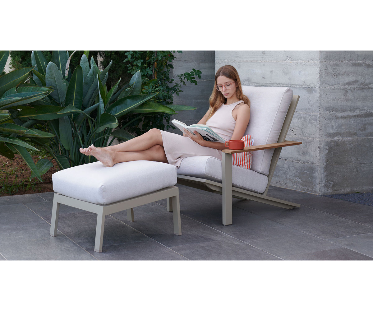 Timeless Relax Club Armchair Gandia Blasco 