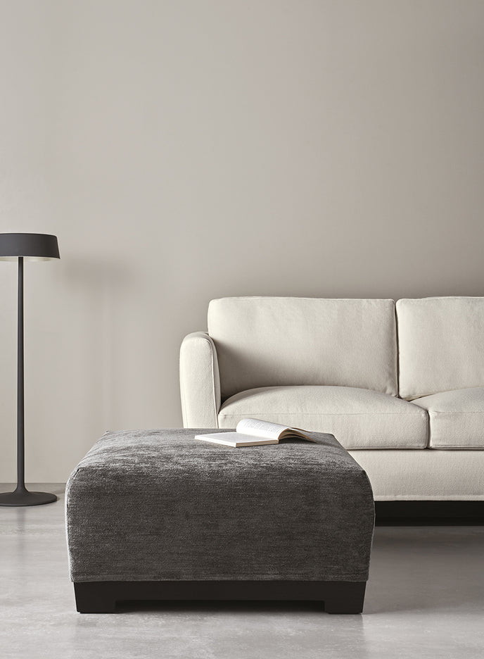 High End Allen Sofa Bed by Meridiani Casa Design Group