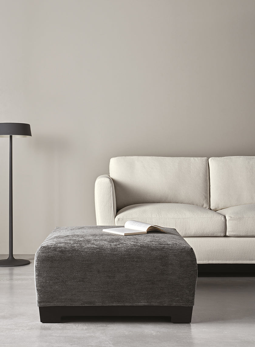 High End Allen Sofa Bed by Meridiani Casa Design Group