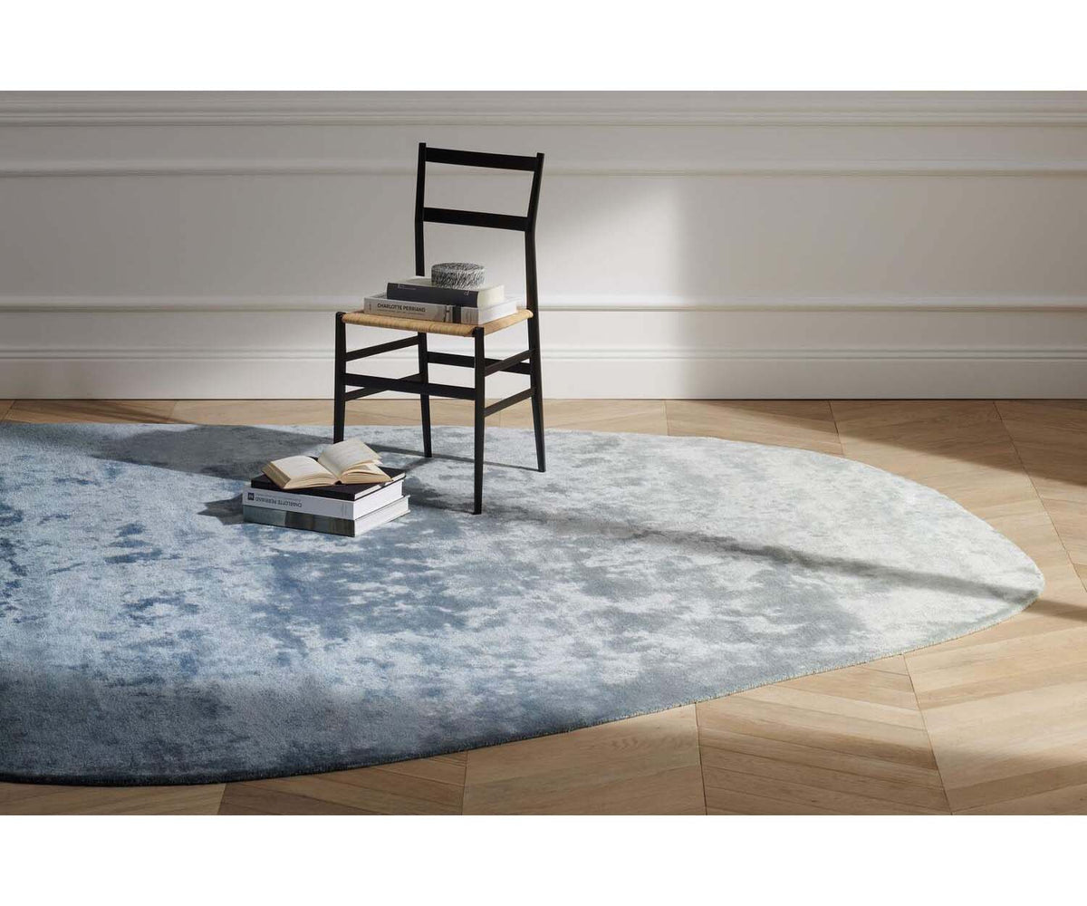 Aral 3 Rug Cassina Luxury Contemporary Area Rug Casa Design Group