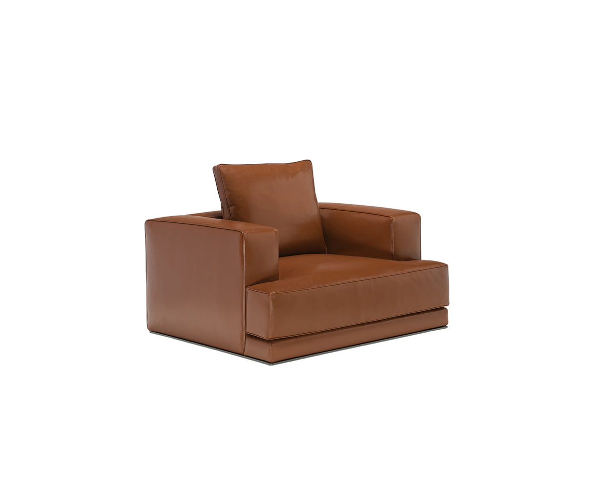 High End Augusto Lounge Armchair by Molteni&amp;C Casa Design Group