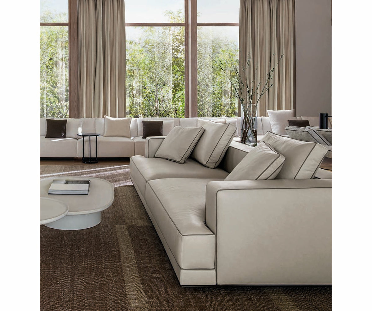 High End Augusto Sofa by Molteni&amp;C Casa Design Group