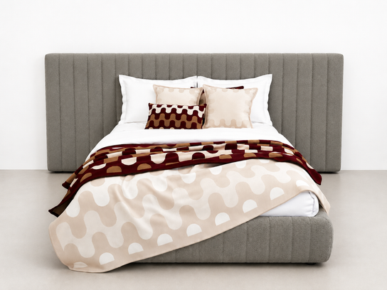 Floor Sample Tuyo Queen Bed