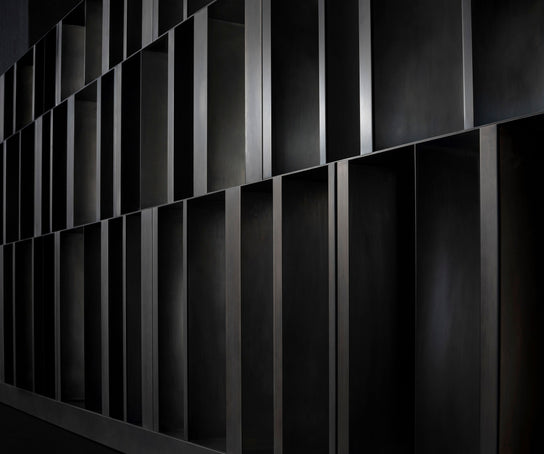 High End Bistrot Horizontal Bookshelf by Henge Casa Design Group