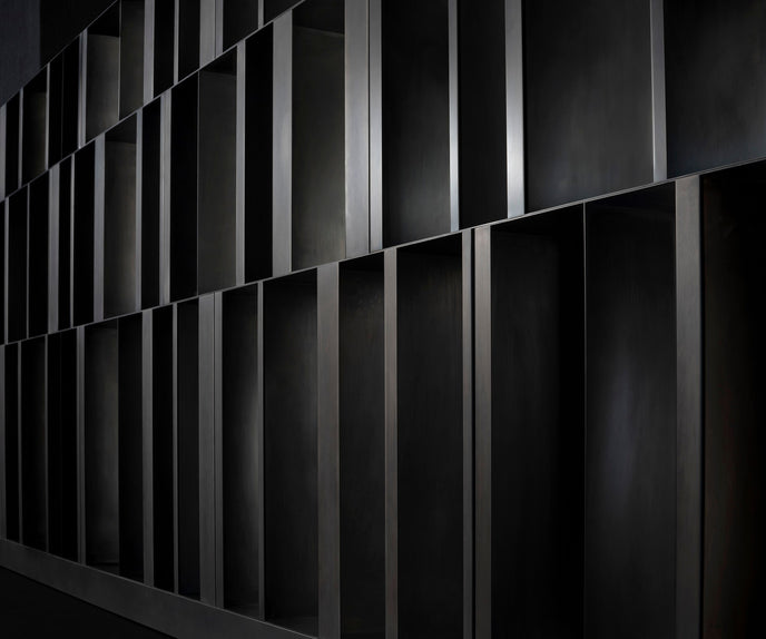 High End Bistrot Horizontal Bookshelf by Henge Casa Design Group