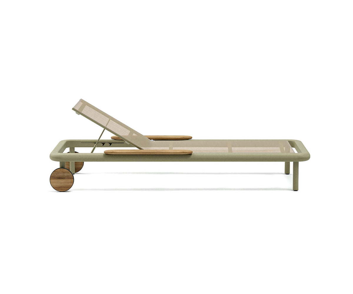 Luxury Bliss Chaise Longue by Atmosphera Casa Design Group