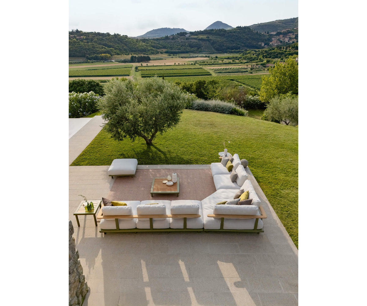Luxury Bliss Coffee Table by Atmosphera in Teak Casa Design Group