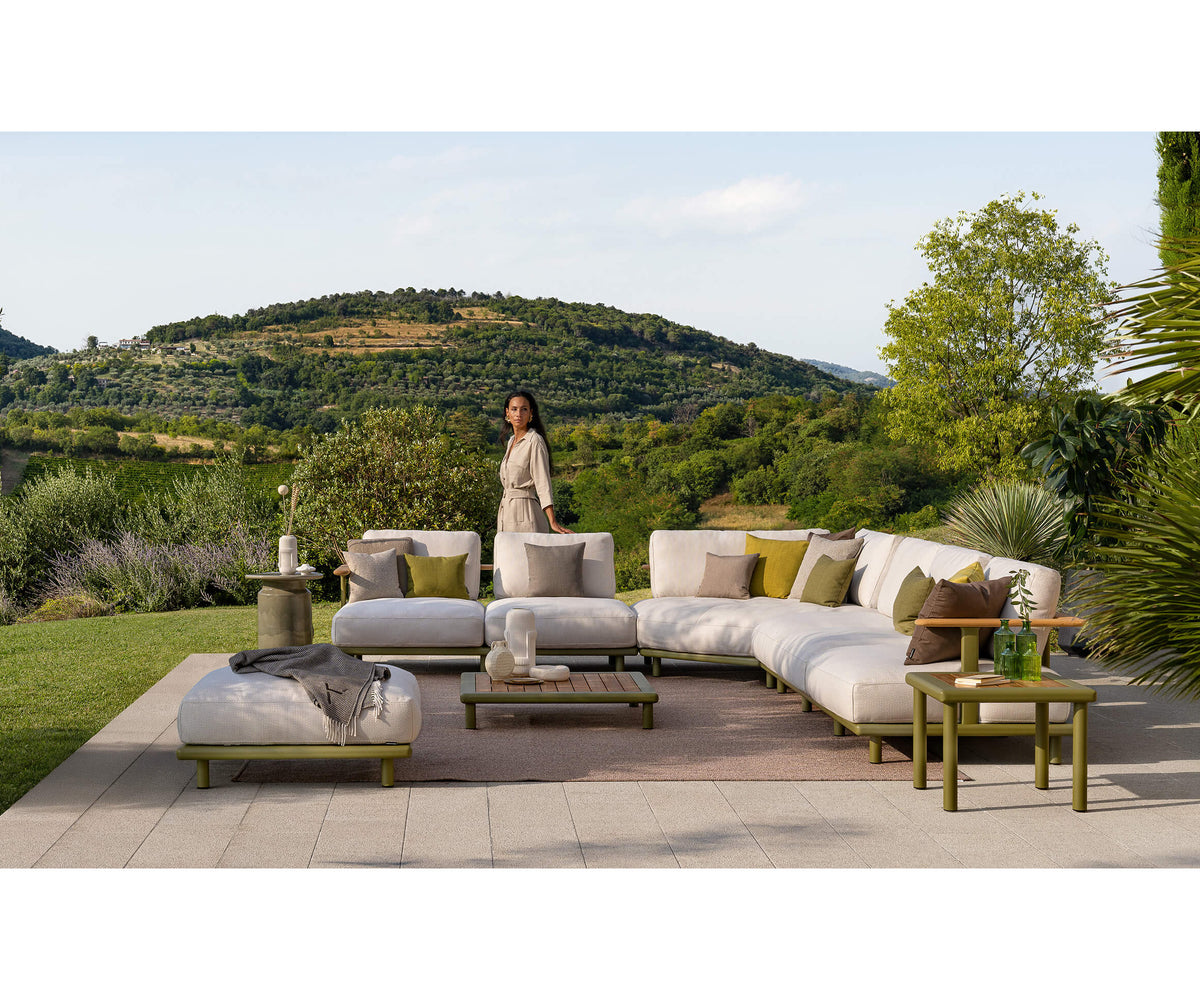 High-End Bliss Outdoor Sectional Sofa in Aluminum and Teak by Atmosphera Casa Design Group