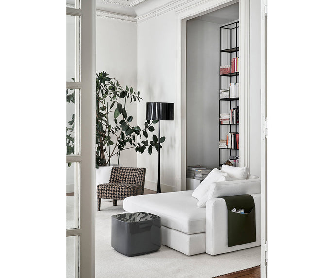 Bobo Coffee Table by Meridiani with a minimalist geometric design and lacquered finish.