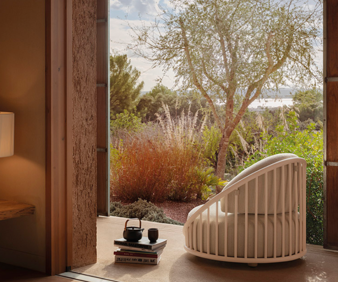 Cask Outdoor Lounge Chair by Expormim with aluminium frame and outdoor upholstered seating – Casa Design Group