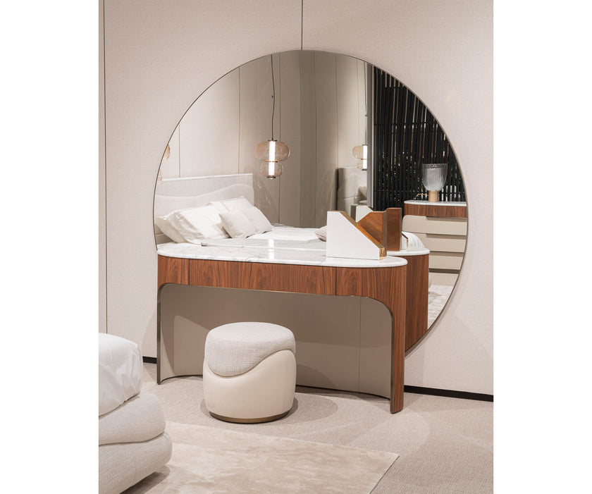 Clori elegant upholstered pouf by Margherita Fanti | Casa Design Group